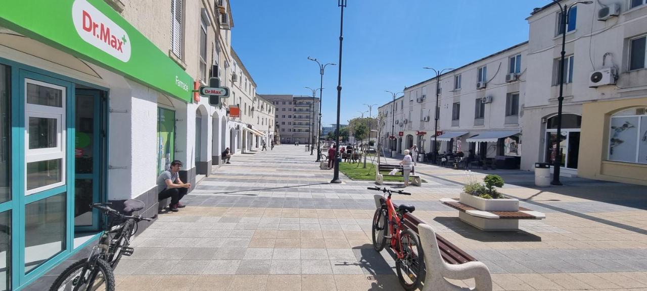 Central Apartament La Malul Marii 3 Camere & Living Μανγκάλια Εξωτερικό φωτογραφία