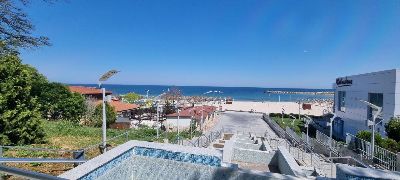 Central Apartament La Malul Marii 3 Camere & Living Μανγκάλια Εξωτερικό φωτογραφία